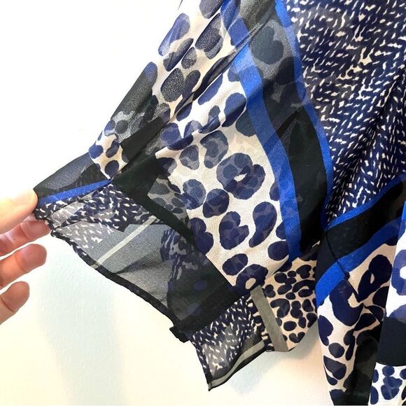 EXPRESS Sheer Blouse with Balloon Sleeves Size Medium - Picture 3 of 5